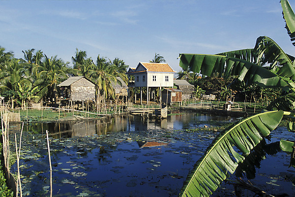 포토 JPG 해외이미지 아시아 호수 밭 농업 자연 주택 풍경 사람없음 물 마을 동남아시아 캄보디아 해외포토 자연요소 나라 산업 건물 생태계 파일형식 이미지허브