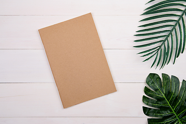 포토 JPG 해외이미지 종이 탁자 프레임 사람없음 책 책상 흰배경 목업 해외포토 가구 백그라운드 흰색 파일형식 이미지허브