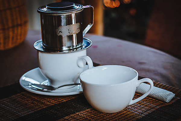 포토 JPG 해외이미지 전통 라이프스타일 디자인 아시아 문화 음료 여행 주택 실내 요리 동양인 사람없음 컵 카페 흐름 수확 시골 클래식 우아함 컨테이너 준비 복고 베트남 아로마 양조 정물화 카페인 필터 스타일 해외포토 식기 나라 산업 컨셉 농업 인종 내부 건물 생활 상점 동남아시아 그림 파일형식 이미지허브