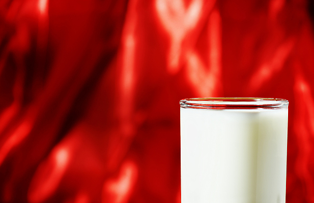 포토 JPG 해외이미지 스튜디오촬영 라이프스타일 음료 백그라운드 다이어트 재료 유리 아침 건강 사람없음 아웃포커스 빨간색 공백 우유 흰색 신선 액체 맛 아침식사 상쾌 고립 칼슘 카피스페이스 해외포토 주간 감정 컬러 컨셉 재질 유제품 촬영기법 실내 생활 식사 파일형식 이미지허브