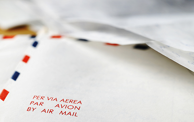 포토 JPG 해외이미지 종이 백그라운드 컨셉 비즈니스 통신 봉투 아이디어 사랑 사람없음 아웃포커스 단어 공백 수확 흰색 인사 메시지 편지 문서 시트 획득 국제우편 옛날 편지쓰기 해외포토 문자 감정 컬러 농업 촬영기법 기록 예절 우편물 파일형식 이미지허브