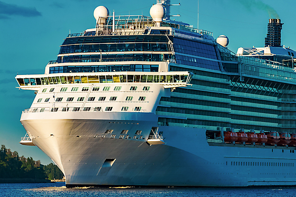 포토 JPG 해외이미지 주간 바다 항해 사람없음 야외 큼 유람선 크루즈 해외포토 자연요소 배_교통 크기 파일형식 이미지허브