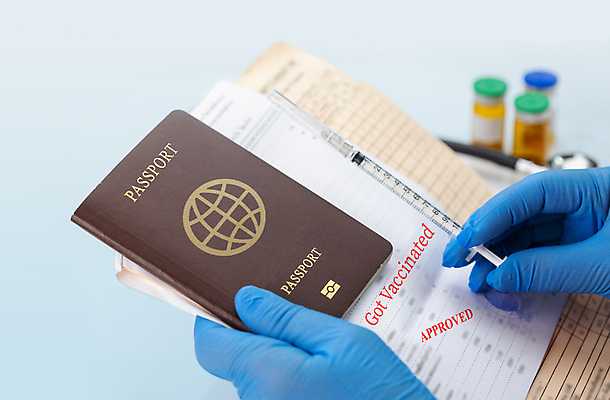 포토 JPG 해외이미지 해외 여행 건강 사람 사람없음 세계 약 건강관리 의사 질병 공항 문서 여권 승객 주사약 통과 돌봄 백신 승인 예방접종 제공자 해외포토 의학 교통시설 모션 관리 의료진 접종 파일형식 이미지허브