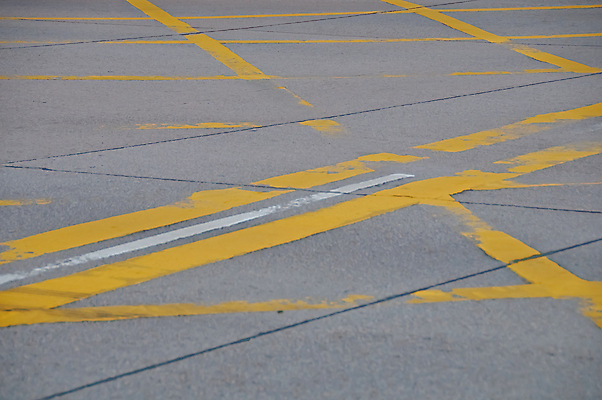 포토 JPG 해외이미지 구름 산업 도로 길 선 여행 백그라운드 패턴 건축양식 부분 교통시설 자연 하늘 표면 추상 거리 풍경 경사 사람없음 야외 노란색 검은색 어둠 회색 자유 시골 도시 고속도로 정상 아스팔트 속도 질감 그런지 길가 루트 방법 직진 수평선 해외포토 자연요소 건축 컬러 교통 컨셉 무늬 시설 생태계 파일형식 이미지허브