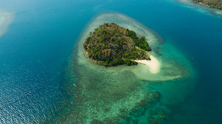 포토 JPG 해외이미지 나무 식물 아시아 모래 바다 섬 여행 자연 휴가 풍경 사람없음 야외 물 여름 모래사장 맑음 만 휴양지 조감도 해외포토 자연요소 계절 나라 날씨 장소 생태계 파일형식 이미지허브
