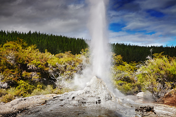 포토 JPG 해외이미지 구름 공원 섬 여행 자연 하늘 새로움 산 풍경 사람없음 야외 물 계곡 힘 뜨거움 더위 숲 폭발 분수 시력 화산 뉴질랜드 분무기 지역 북쪽 지열 지질학 해외포토 자연요소 공공시설 교육 컨셉 날씨 오세아니아 방향 생태계 파일형식 이미지허브