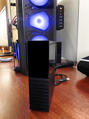 포토 JPG 해외이미지 이동 사람없음 야외 컴퓨터 장비 운전 정보 날짜 닫기 휴대용 USB 책상 수납 지원 하드웨어 회복 해외포토 가구 컨셉 모션 전자제품 오브젝트 파일형식 이미지허브