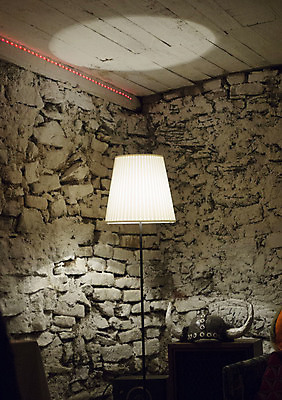 포토 JPG 해외이미지 건축양식 조명 아파트 주택 따뜻함 사람없음 건물 빛 어둠 오두막 비전 리빙 구역 렌탈 방사선 스펙트럼 해외포토 건축물 건축 파일형식 이미지허브