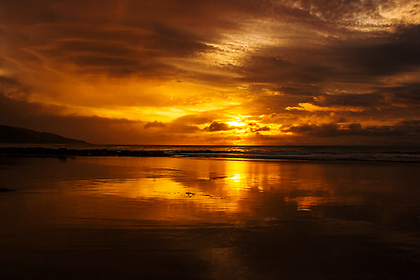 포토 JPG 해외이미지 구름 모래 파도 바다 여행 백그라운드 오렌지 자연 하늘 아침 추상 풍경 사람없음 야외 빨간색 물 여름 파란색 빛 햇빛 태양 반사 노란색 일출 맑음 황혼 일몰 새벽 황금 호주 저녁 윤곽 공상 마법 천국 스카이라인 수평선 해외포토 주간 자연요소 계절 컬러 무늬 과일 날씨 노을 오세아니아 야간 생태계 파일형식 이미지허브