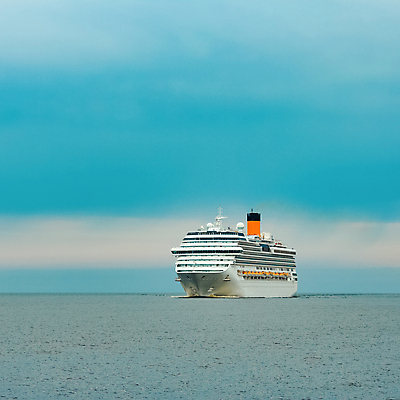 포토 JPG 해외이미지 주간 바다 항해 사람없음 야외 큼 유람선 크루즈 해외포토 자연요소 배_교통 크기 파일형식 이미지허브