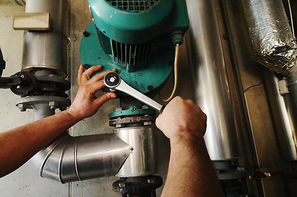 포토 JPG 해외이미지 건축양식 사람없음 재활용 에너지 추위 뜨거움 그린에너지 수리 난방기 생태계 연료 난방 온도 리빙 유지 연소 라디에이터 이산화탄소 제어 파이프라인 해외포토 건축 친환경 파이프_관 난방용품 파일형식 이미지허브
