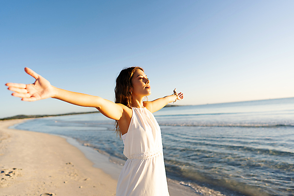 포토 JPG 해외이미지 웰빙 드레스 여자 행복 선 바다 여행 오렌지 자연 성공 휴가 휴식 건강 한명 사람 야외 옆모습 물 빛 햇빛 태양 뷰티 평화 맑음 화목 일몰 기쁨 자유 흰색 오픈 휴양지 깊이 무료 해외포토 자연요소 1 옷 감정 뷰포인트 컬러 컨셉 과일 날씨 노을 장소 생태계 파일형식 이미지허브