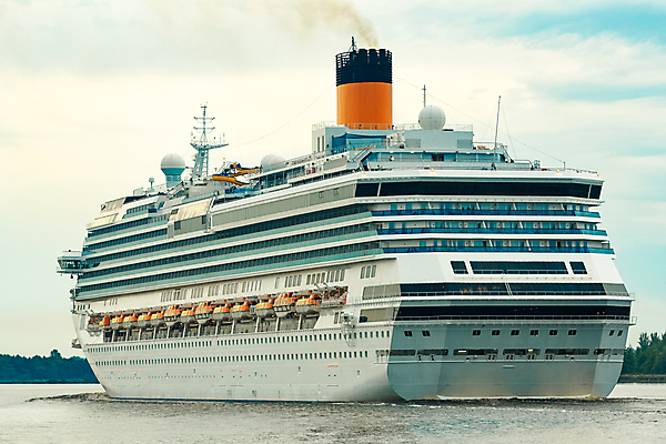 포토 JPG 해외이미지 주간 바다 항해 사람없음 야외 큼 유람선 크루즈 해외포토 자연요소 배_교통 크기 파일형식 이미지허브