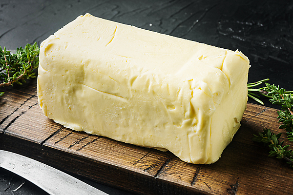 포토 JPG 해외이미지 식재료 검은배경 실내 사람없음 버터 나무도마 해외포토 백그라운드 도마 내부 목재 검은색 파일형식 이미지허브