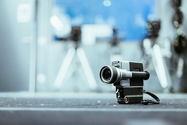 포토 JPG 해외이미지 라이프스타일 포즈 취미 사람없음 축제 텔레비전 작업실 클래식 휴대용 영화관 필름 그림 아날로그 캠코더 얼레 옛날 해외포토 컨셉 생활 전자제품 카메라 극장 오브젝트 파일형식 이미지허브