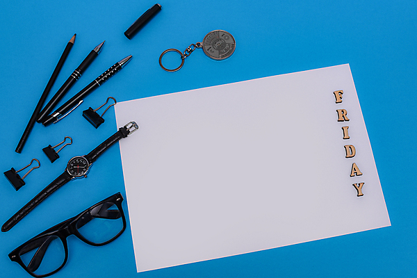 포토 JPG 해외이미지 문구용품 실내 사람없음 사무용품 책상 파란배경 해외포토 가구 백그라운드 내부 파란색 오브젝트 파일형식 이미지허브