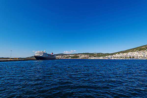 포토 JPG 해외이미지 바다 섬 여행 백그라운드 컨셉 요트 자연 하늘 휴가 휴식 사람없음 야외 물 햇빛 태양 평화 맑음 침묵 기쁨 보트 고급 크루즈 승객 멀리 파라다이스 수평선 해외포토 자연요소 감정 배_교통 날씨 소리 생태계 파일형식 이미지허브