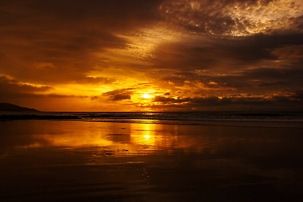 포토 JPG 해외이미지 구름 모래 파도 바다 여행 백그라운드 오렌지 자연 하늘 아침 추상 풍경 사람없음 야외 빨간색 물 여름 파란색 빛 햇빛 태양 반사 노란색 일출 맑음 황혼 일몰 새벽 황금 호주 저녁 윤곽 공상 마법 천국 스카이라인 수평선 해외포토 주간 자연요소 계절 컬러 무늬 과일 날씨 노을 오세아니아 야간 생태계 파일형식 이미지허브