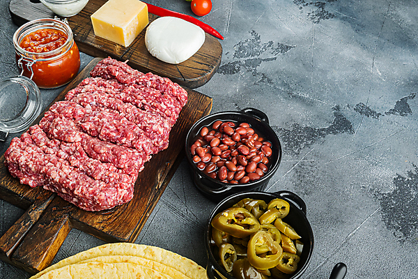 포토 JPG 해외이미지 식재료 회색배경 치즈 콩 실내 샌드위치 사람없음 준비 멕시코음식 나무도마 다진고기 살사소스 토르티야 할라피뇨 다짐육 카피스페이스 케사디야 해외포토 음식 백그라운드 고추 유제품 곡류 도마 서양음식 육류 내부 목재 공백 회색 소스_음식 파일형식 이미지허브