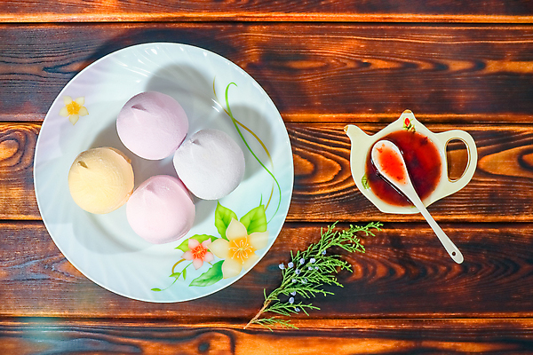 포토 JPG 해외이미지 접시 음식 백그라운드 지팡이 디저트 기념 프레임 발렌타인데이 사탕 선물 요리 사람없음 목재 장식 빛 컬러풀 뷰티 과자 줄무늬 기쁨 흰색 대접 그룹 우아함 닫기 달콤 맛 아침식사 설탕 크림 만족 부드러움 프랑스어 마시멜로우 머랭 파스텔톤 핸드메이드 해외포토 나무 문자 식기 감정 컬러 컨셉 무늬 재료 모션 데이이벤트 식사 감각 파일형식 이미지허브