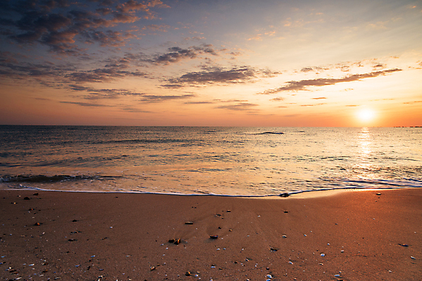 포토 JPG 해외이미지 계절 모래 파도 바다 여행 백그라운드 오렌지 자연 벽지 하늘 아침 날씨 휴가 파노라마 사람없음 물 파란색 빛 컬러풀 햇빛 태양 뷰티 반사 노란색 일출 맑음 황혼 일몰 새벽 황금 야간 저녁 수평선 해외포토 주간 자연요소 컬러 과일 촬영기법 노을 생태계 파일형식 이미지허브