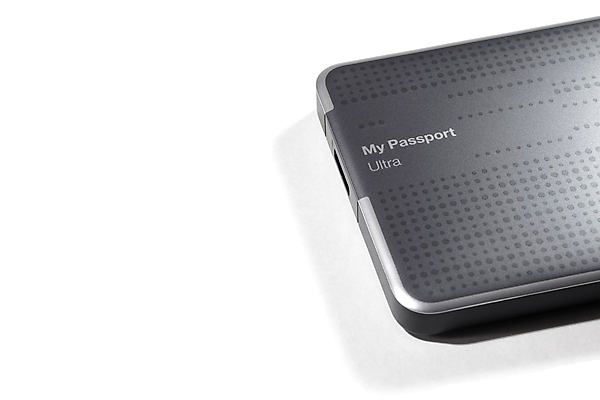 포토 JPG 해외이미지 디자인 길 백그라운드 이동 사람없음 야외 노트북 컴퓨터 스크린 모니터 검은색 공책 장비 운전 정보 흰색 우아함 휴대용 USB 자르기 읽기 책상 오브젝트 속도 파일 보안 만들기 전자 수납 고립 보관소 지원 치유 하드웨어 해외포토 컬러 가구 컨셉 모션 문구용품 안전 전자제품 저장 파일형식 이미지허브