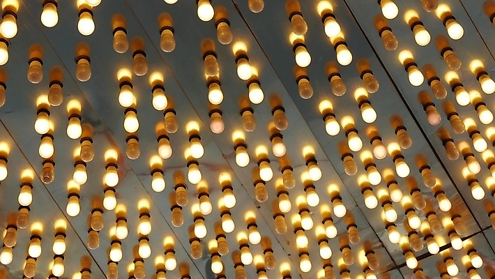 포토 JPG 해외이미지 상징 유리 불꽃 전등 경사 사람없음 반짝임 컬러풀 미국 여러개 일몰 에너지 행운 닫기 야간 향수 카지노 일렬 빛망울 싱가폴 광 엘리먼트 많음 유흥 해외포토 자연요소 아시아 컬러 다수 컨셉 북아메리카 모션 재질 불 조명 빛 노을 화장품 도박 파일형식 이미지허브