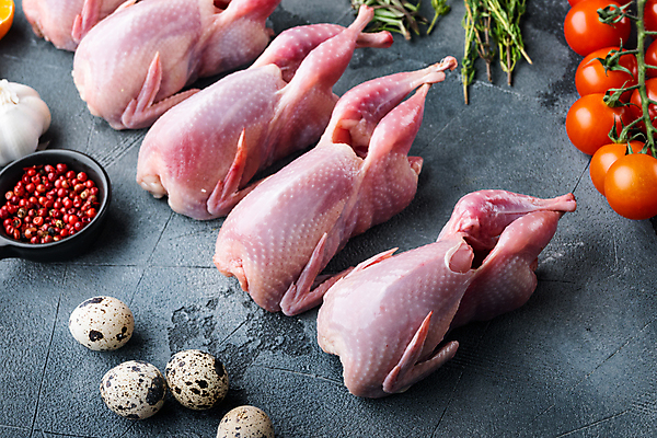 포토 JPG 해외이미지 식재료 방울토마토 회색배경 실내 생고기 육류 사람없음 허브 일렬 메추리알 메추리 통마늘 통후추 해외포토 식물 백그라운드 토마토 마늘 내부 알 회색 후추 파일형식 이미지허브