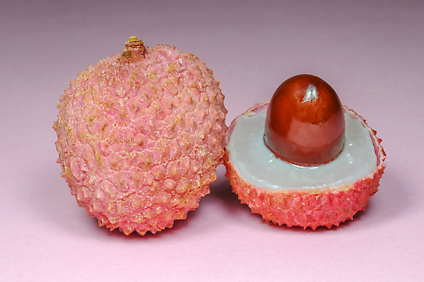 포토 JPG 해외이미지 단면 실내 씨앗 사람없음 열대과일 리치 분홍색배경 해외포토 식물 분홍색 백그라운드 과일 내부 파일형식 이미지허브