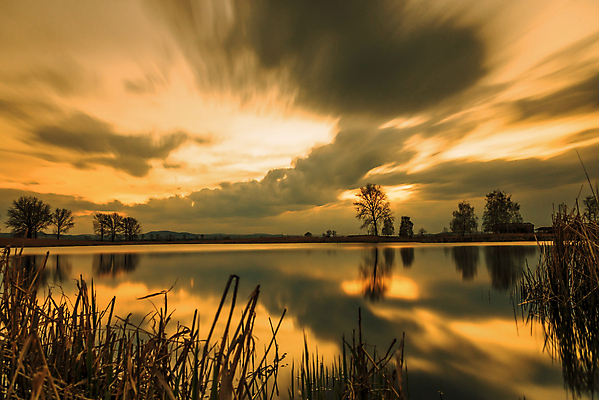포토 JPG 해외이미지 구름 실루엣 호수 바다 여행 백그라운드 오렌지 자연 벽지 하늘 아침 휴식 전등 풍경 사람없음 야외 빨간색 물 파란색 강 컬러풀 햇빛 태양 뷰티 반사 노란색 일출 환경 침묵 일몰 놀람 새벽 거울 시골 저녁 불가리아 수평선 해외포토 주간 자연요소 감정 컬러 컨셉 과일 조명 촬영기법 표정 노을 소리 야간 생태계 파일형식 남유럽 이미지허브