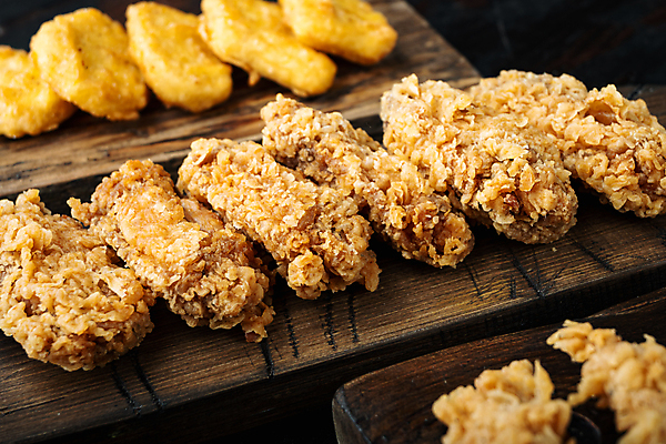 포토 JPG 해외이미지 조각 검은배경 요리 사람없음 치킨 튀김 치킨너겟 텐더 해외포토 음식 백그라운드 검은색 닭고기요리 파일형식 이미지허브