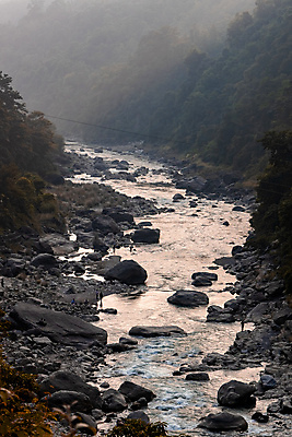 포토 JPG 해외이미지 나무 여행 자연 산 사람없음 야외 초록색 물 강 뷰티 환경 골짜기 일몰 흐름 시골 개울 황무지 숲 그림 암초 내추럴 해외포토 자연요소 식물 컬러 컨셉 노을 생태계 파일형식 이미지허브