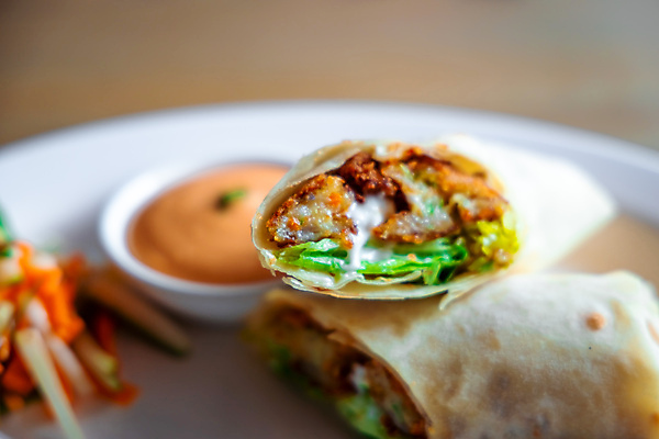 포토 JPG 해외이미지 음식 빵 토마토 채소 거리 감자 건강 요리 동양인 사람없음 목재 빨간색 계란 검은색 식사 저녁식사 당근 샐러드 튀김 덮개 시골 신선 인도인 준비 매움 완두콩 양배추 롤 후추 점심식사 폭식 채식주의자 핸드메이드 비건 해외포토 외국인 나무 컬러 재료 콩 뿌리채소 인종 알 뚜껑 맛 향신료 채식 파일형식 이미지허브