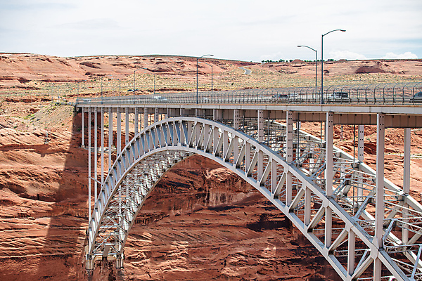 포토 JPG 해외이미지 산업 도로 모래 여행 건축양식 교통시설 자연 하늘 산 건조 건설업 국립공원 풍경 사람없음 야외 물 여름 파란색 관광지 강 컬러풀 골짜기 계곡 미국 사막 고속도로 호주 언덕 아치 캘리포니아 사암 애리조나 명승지 콜로라도 해외포토 자연요소 계절 공원 건축 길 컬러 교통 북아메리카 돌_바위 오세아니아 시설 생태계 파일형식 이미지허브