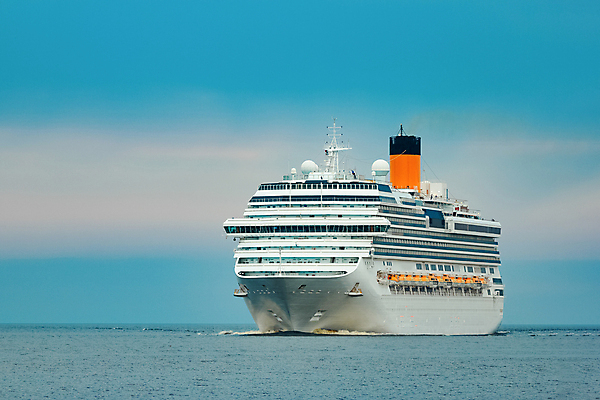 포토 JPG 해외이미지 주간 바다 항해 사람없음 야외 큼 유람선 크루즈 해외포토 자연요소 배_교통 크기 파일형식 이미지허브