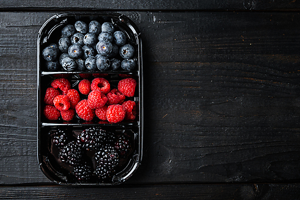 포토 JPG 해외이미지 백그라운드 사람없음 달콤 블루베리 산딸기 블랙베리 도시락통 카피스페이스 해외포토 과일 공백 용기_그릇 맛 파일형식 이미지허브