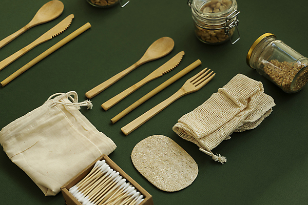 포토 JPG 해외이미지 포크 유리병 사람없음 숟가락 솔 그물 나이프 대나무 향신료 오브젝트 에코 친환경 재활용품 면봉 친환경제품 대나무칫솔 대나무빨대 해외포토 나무 식기 병_용기 수저 빨대 환경 재활용 칼 칫솔 향미료 파일형식 이미지허브