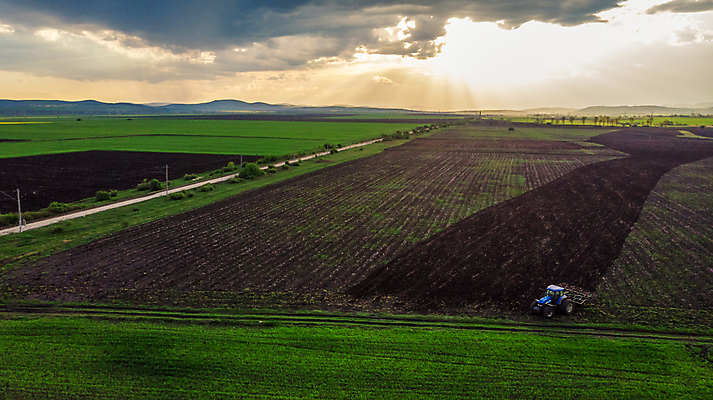 포토 JPG 해외이미지 식물 계절 산업 밭 농업 자연 안테나 씨앗 사람없음 농작물 농장 농경지 일출 기계 일몰 흙 장비 수확 시골 업무 농부 땅 만취 준비 먼지 트랙터 밭일 쟁기 파종 해외포토 직업 통신 노을 농사 작업 농기계 생태계 특수차량 술취함 파일형식 이미지허브