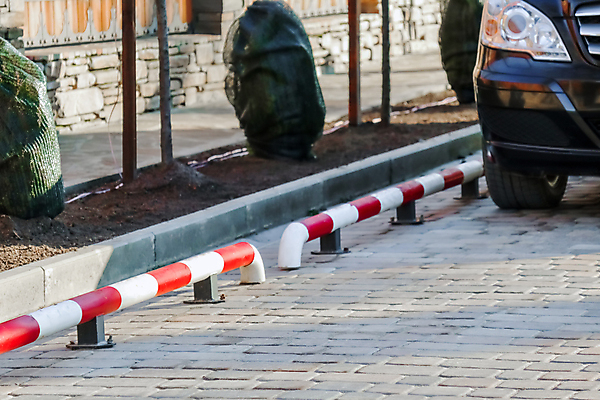 포토 JPG 해외이미지 공원 도로 자동차 거리 안전 사람 사람없음 도시 주차 사인 건너기 해외포토 공공시설 길 육상교통 교통시설 모션 파일형식 이미지허브