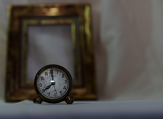 포토 JPG 해외이미지 손 디자인 행복 포스터 별 시계 백그라운드 컨셉 겨울 일러스트 비즈니스 휴가 화살 새로움 프레임 미술 사람없음 장식 빛 숫자 노란색 금속 수확 골동품 흰색 시간 원형 신용카드 황금 클래식 야간 연도 심볼 손목시계 오브젝트 복고 공포 다이얼 서명 타이머 고립 분 옛날 해외포토 자연요소 도형 문자 계절 감정 컬러 농업 장신구 재질 문화예술 신체부위 금융 파일형식 이미지허브