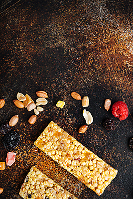 포토 JPG 해외이미지 바닥 실내 사람없음 달콤 블루베리 산딸기 땅콩 건강식품 블랙베리 에너지바 카피스페이스 해외포토 음식 과일 건강 내부 공백 견과류 맛 파일형식 이미지허브