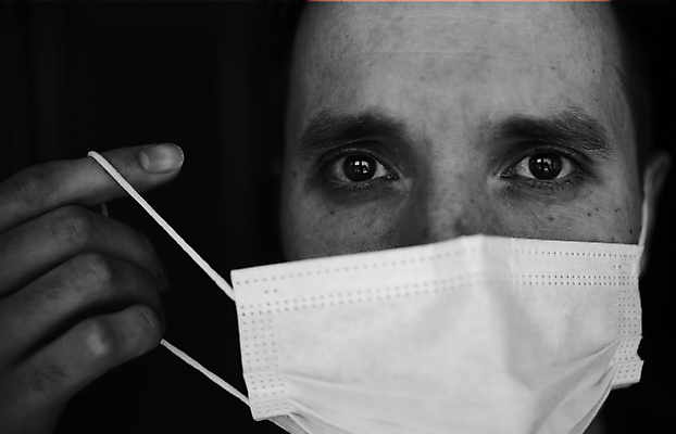 포토 JPG 해외이미지 여자 얼굴 실내 건강 가면 마스크 한명 안전 사람 건강관리 고통 수술 호흡기관 바이러스 보호 질병 위험 인도인 예방 감염 고립 인플루엔자 전염병 해외포토 외국인 1 감정 컨셉 의학 관리 동양인 내부 신체부위 치료 장기_의학 파일형식 이미지허브