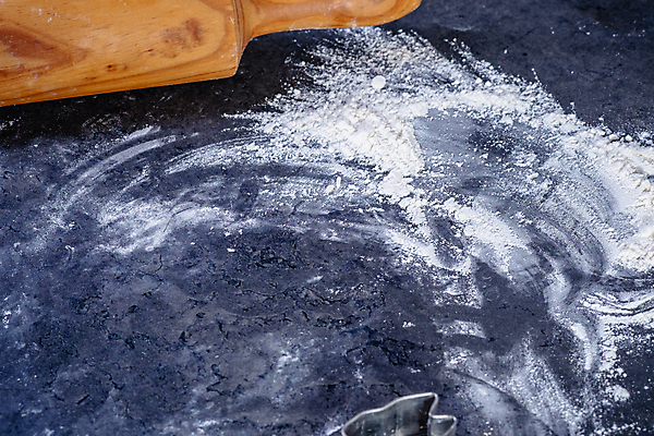 포토 JPG 해외이미지 손 음식 빵 크리스마스 탁자 부활절 주택 피자 요리 사람없음 쿠키 케이크 주방 빵집 굽기 준비 반죽 만들기 롤 레시피 시트 밀가루반죽 제빵사 페스츄리 핸드메이드 해외포토 직업 기념일 가구 모션 디저트 패스트푸드 서양음식 건물 신체부위 상점 구이 파일형식 이미지허브