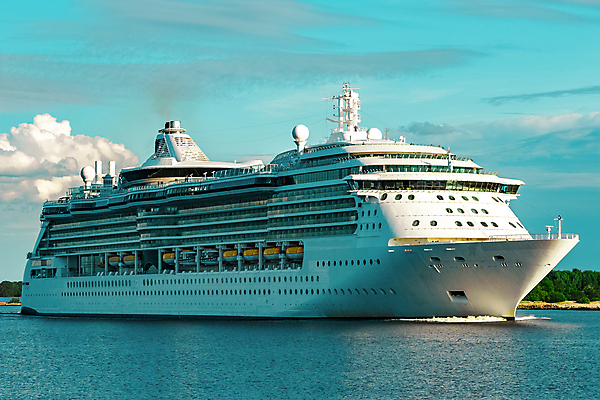 포토 JPG 해외이미지 주간 나무 구름 바다 항해 사람없음 야외 큼 유람선 크루즈 해외포토 자연요소 식물 배_교통 크기 파일형식 이미지허브