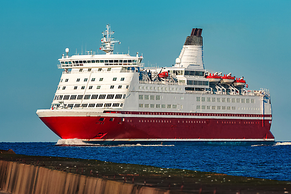 포토 JPG 해외이미지 주간 바다 항해 사람없음 야외 큼 유람선 크루즈 해외포토 자연요소 배_교통 크기 파일형식 이미지허브