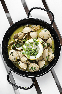 포토 JPG 해외이미지 조개 파슬리 사람없음 해물요리 레몬 해산물 스페인요리 스페인음식 조개요리 타파스 해외포토 음식 채소 과일 어패류 서양음식 스페인 애피타이저 파일형식 이미지허브