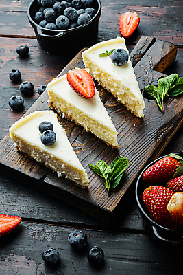 포토 JPG 해외이미지 딸기 디저트 사람없음 케이크 달콤 블루베리 치즈케이크 해외포토 음식 과일 맛 파일형식 이미지허브