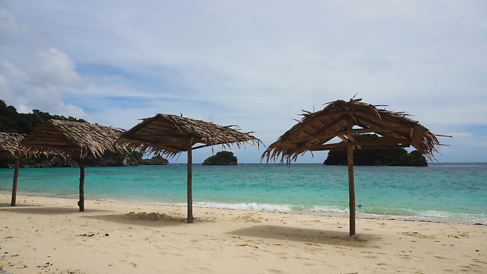 포토 JPG 해외이미지 아시아 모래 파도 바다 섬 여행 자연 하늘 휴가 휴식 안테나 손바닥 사람없음 야외 초록색 물 파란색 모래사장 컬러풀 햇빛 뷰티 침묵 흰색 만 장면 석호 이국적 터키석 파라다이스 해외포토 자연요소 손 나라 컬러 컨셉 통신 태양 소리 보석 생태계 파일형식 이미지허브