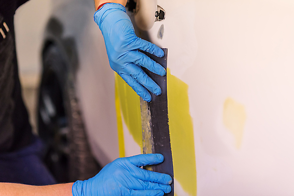 포토 JPG 해외이미지 1 산업 신체 자동차 노동자 관리 사람없음 상점 페인트 손상 젖음 업무 작업실 기술자 수리 역 사건 서비스 준비 그림 화가 고정 정비공 편리함 용접 자동 차고 전후 해외포토 직업 육상교통 컨셉 교통시설 작업 비교 파일형식 이미지허브