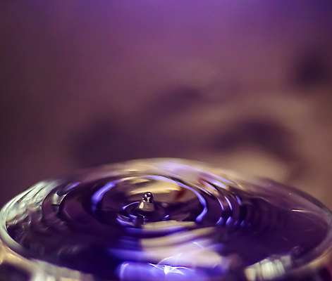 포토 JPG 해외이미지 모양 물결 음료 파도 백그라운드 자연 추상 건강 사람없음 컵 가로 물 파란색 뷰티 반사 환경 거품 젖음 에너지 추위 물방울 신선 원형 투명 액체 떨어짐 빗방울 순수 충격 고립 잔물결 터키석 스플래쉬 카피스페이스 완전 해외포토 자연요소 도형 식기 바다 컬러 컨셉 무늬 공백 비_날씨 보석 생태계 파일형식 이미지허브